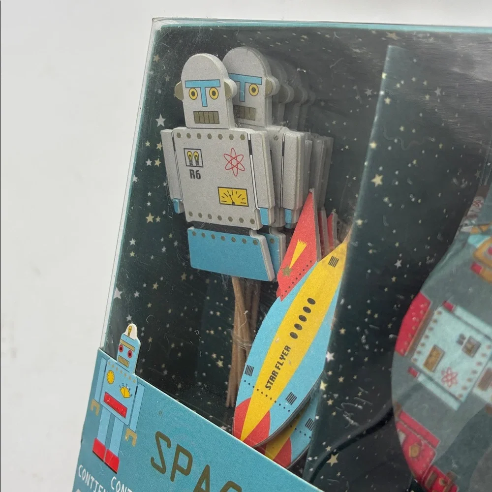 Williams Sonoma Space Cadet Cupcake Kit - Blue and Red